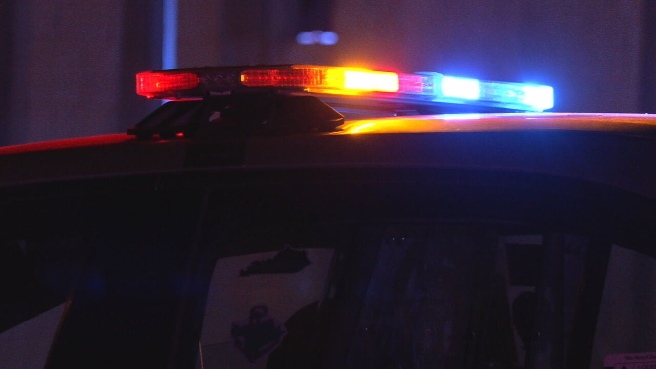 Police lights at night (generic)